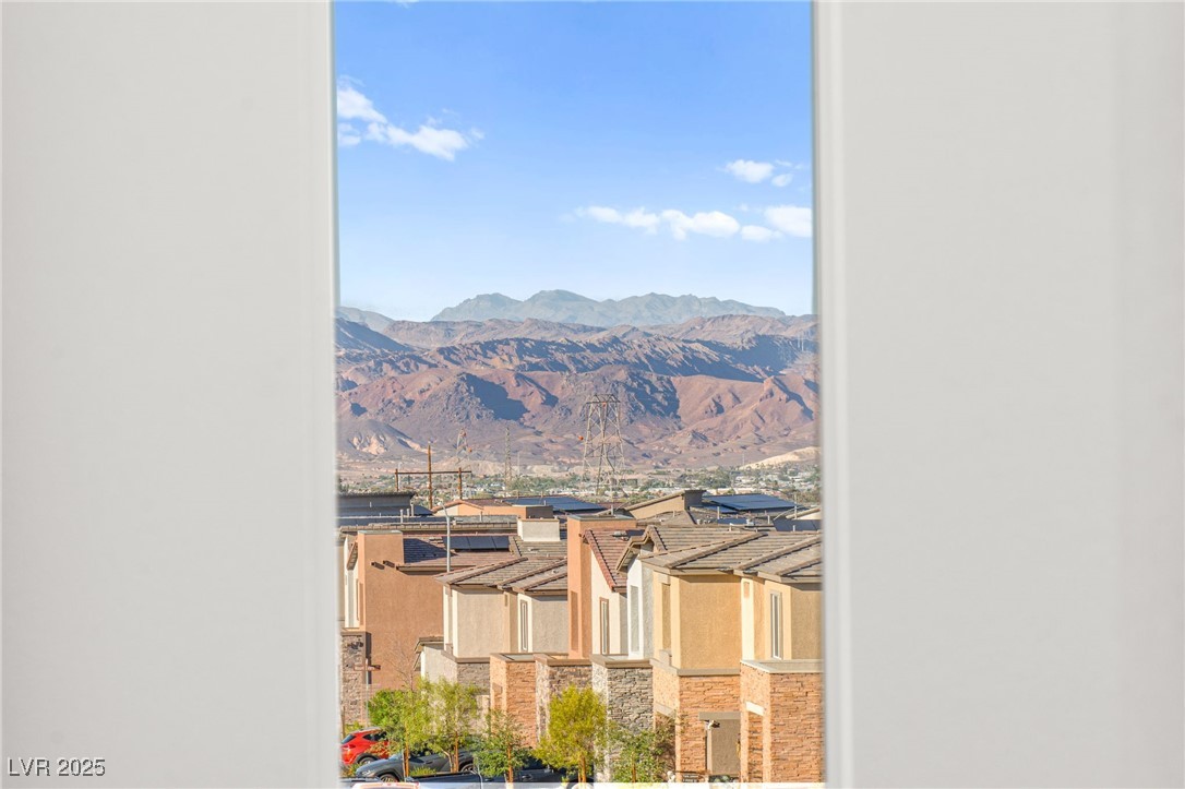 302 Walsh Peak Avenue