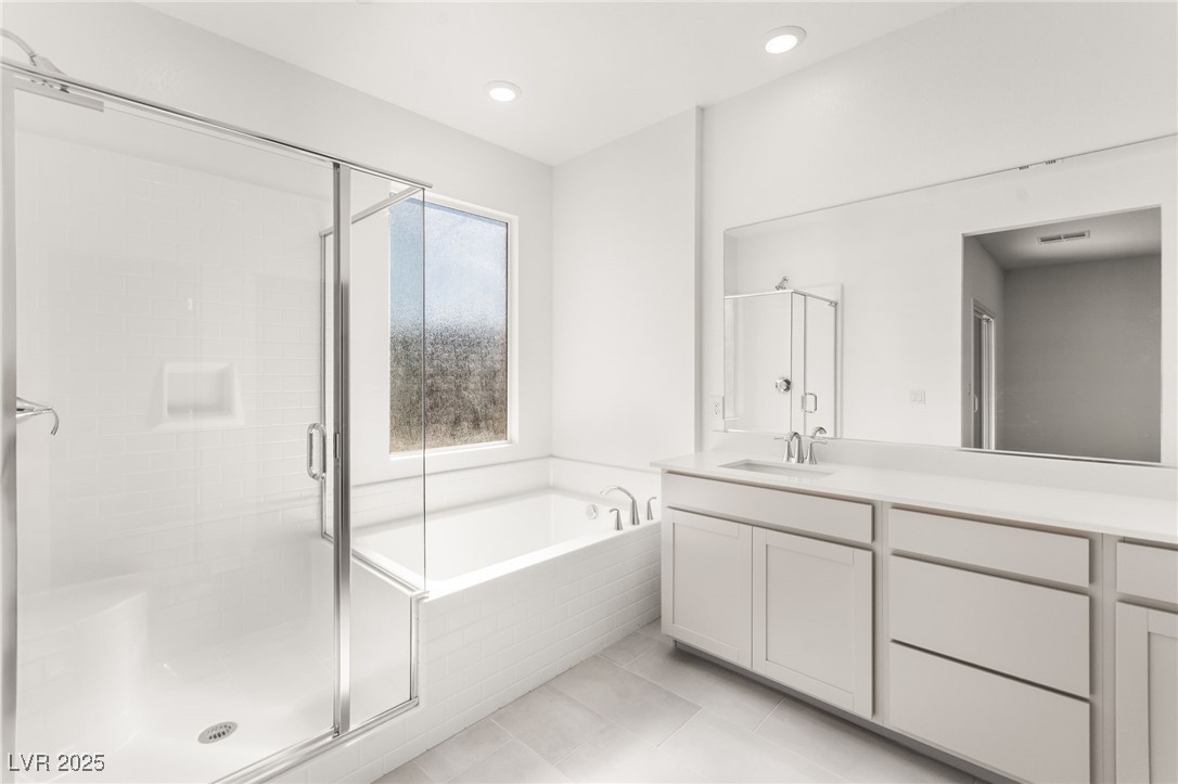 302 Walsh Peak Avenue