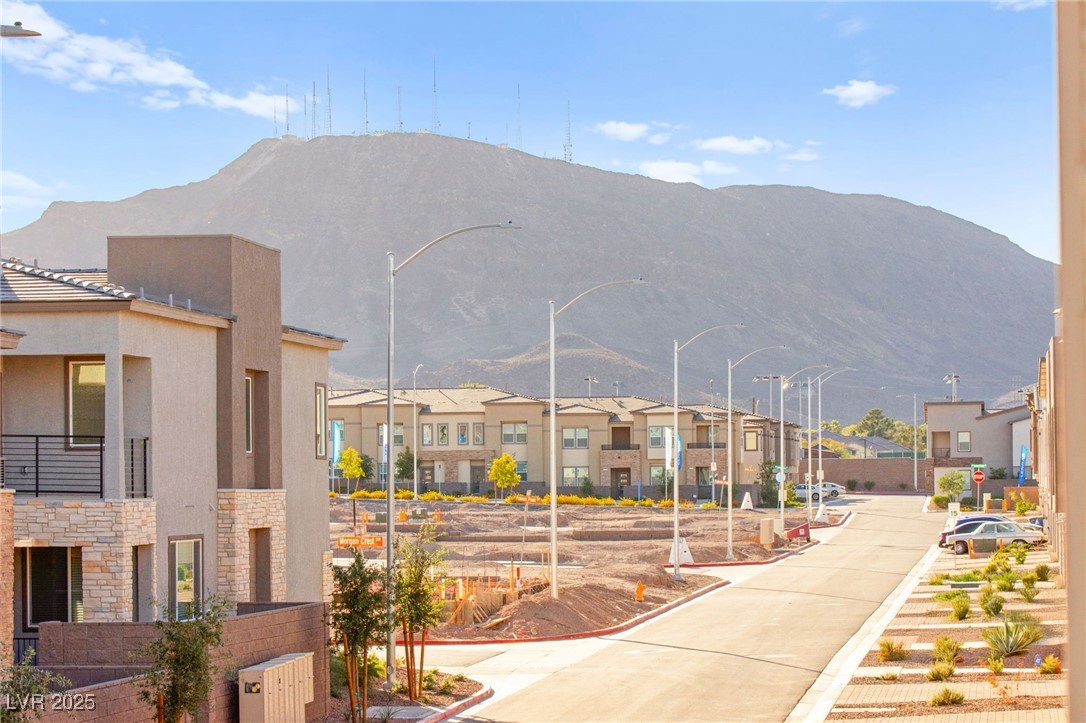 302 Walsh Peak Avenue