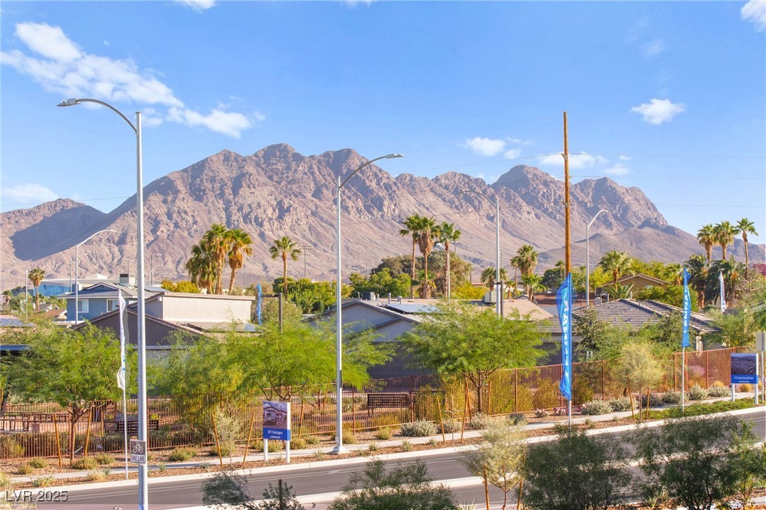 302 Walsh Peak Avenue