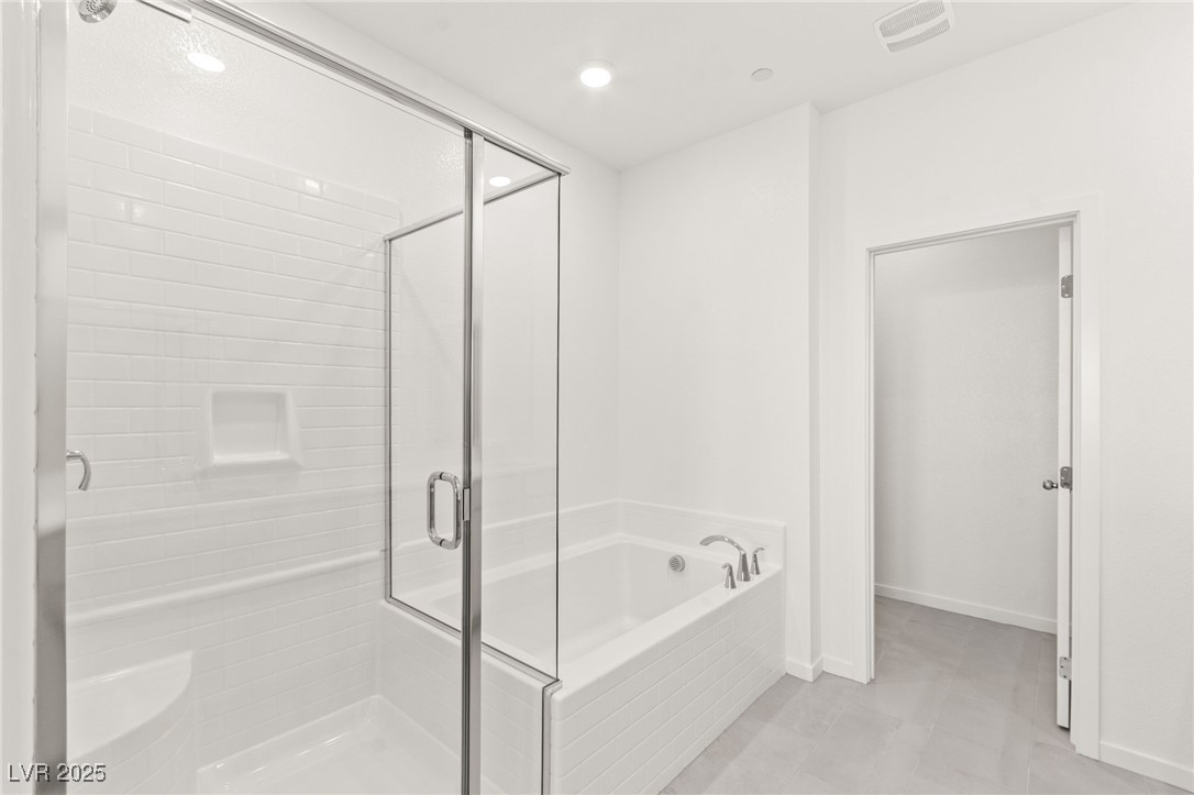 302 Walsh Peak Avenue