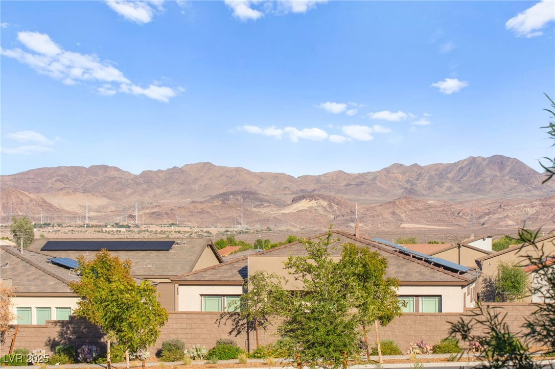 302 Walsh Peak Avenue