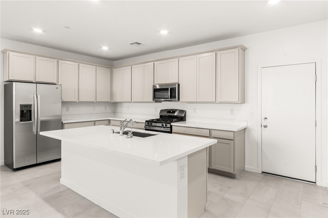 302 Walsh Peak Avenue