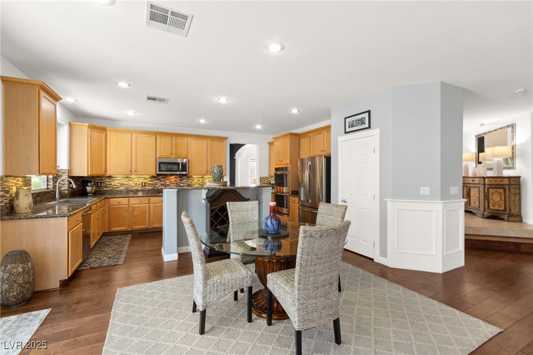 857 Bussora Rose Drive