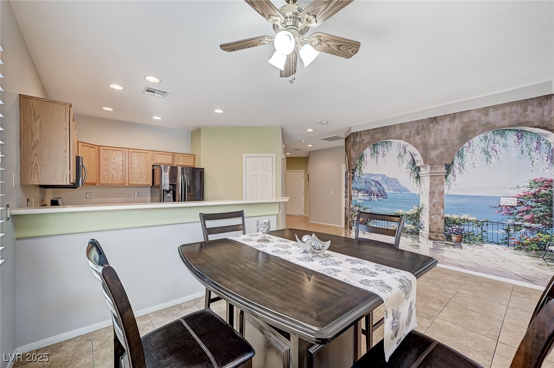 3739 Squirrel Street