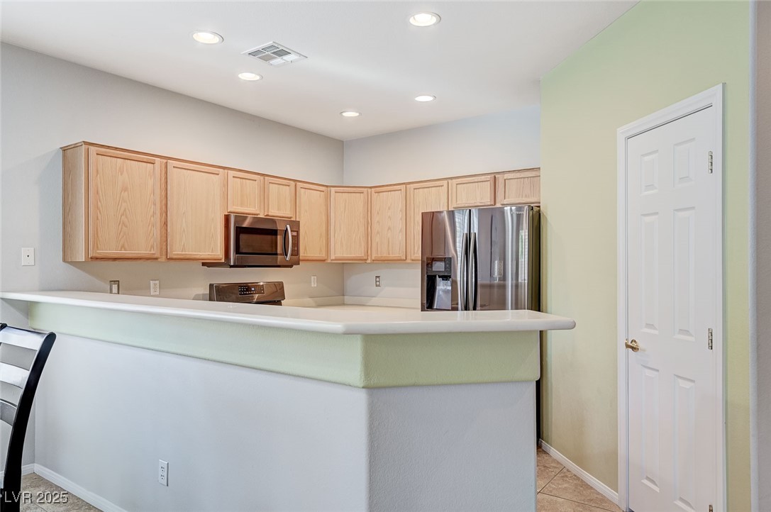 3739 Squirrel Street