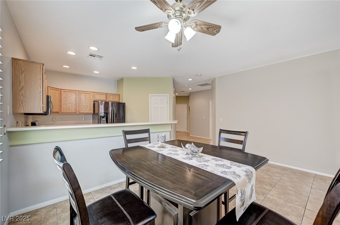 3739 Squirrel Street