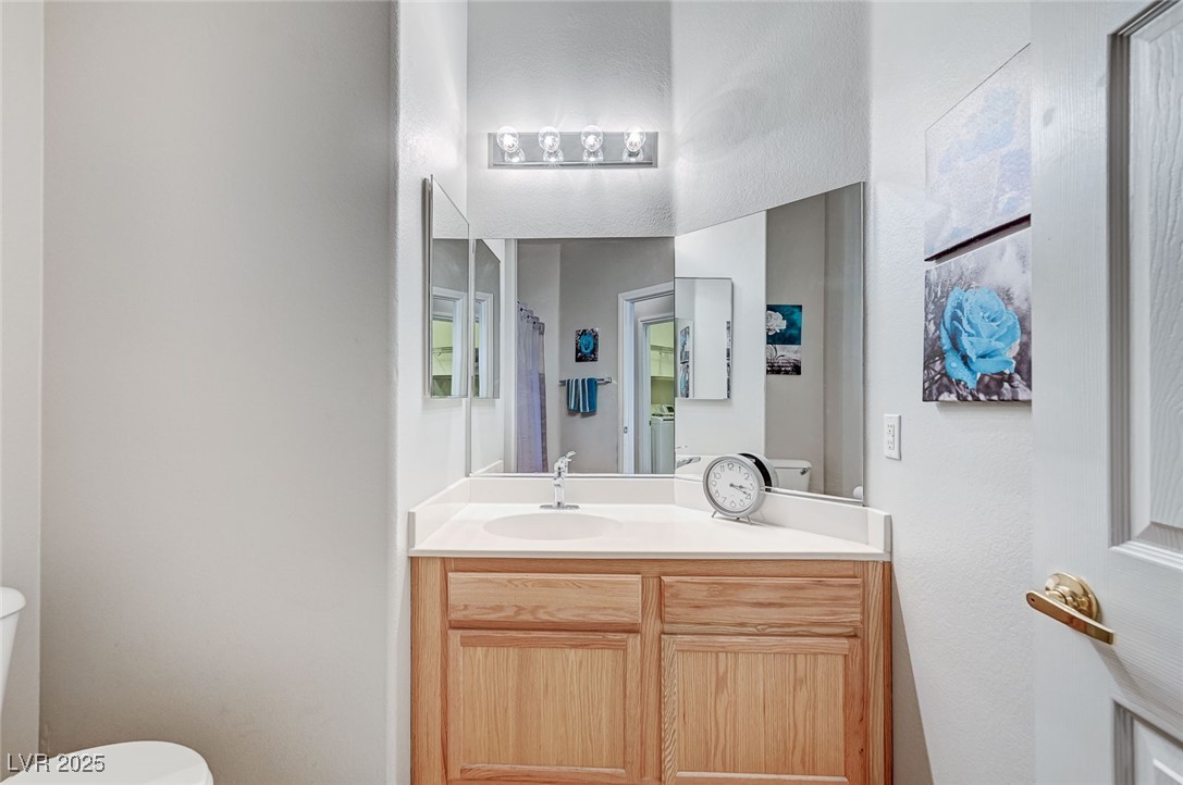 3739 Squirrel Street