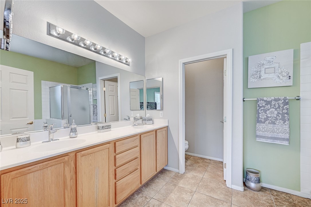 3739 Squirrel Street