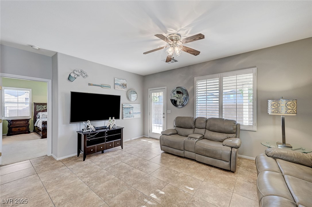 3739 Squirrel Street