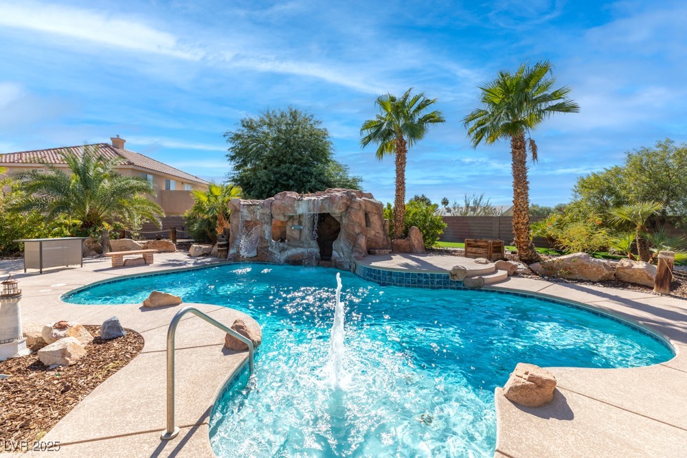 523 Moon Chase Street