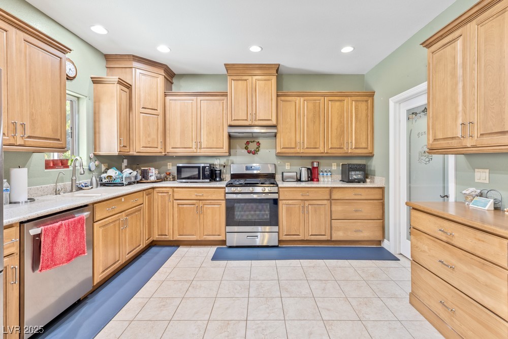 523 Moon Chase Street