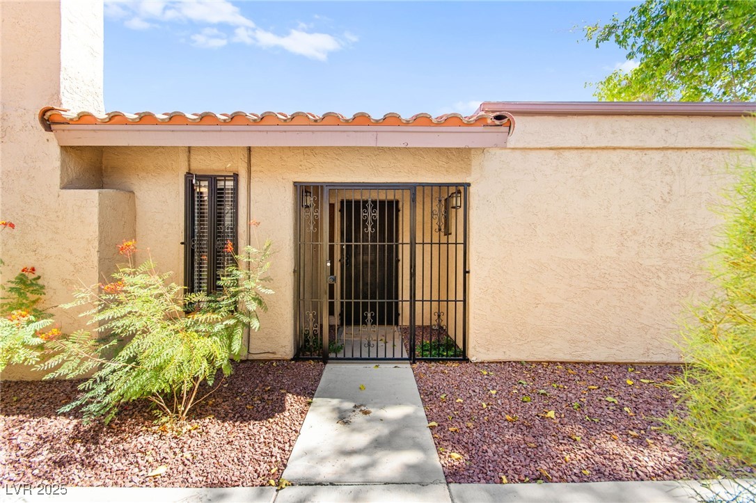 1865 Arbol Verde Way