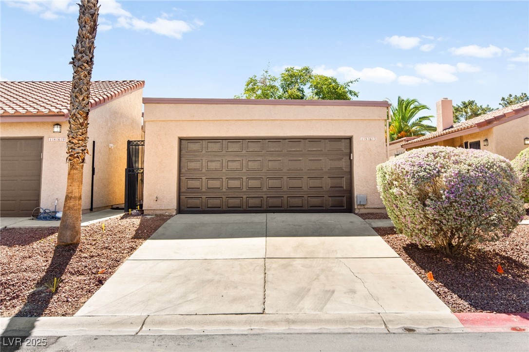 1865 Arbol Verde Way