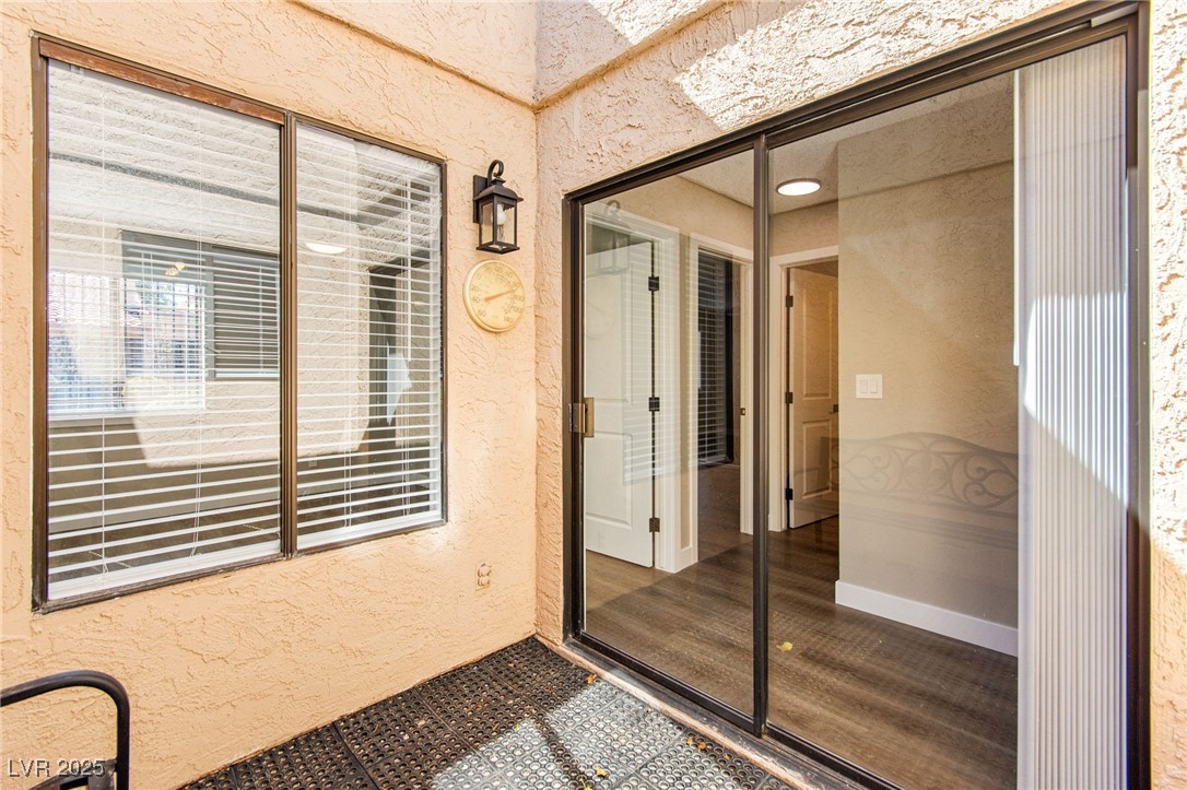 1865 Arbol Verde Way