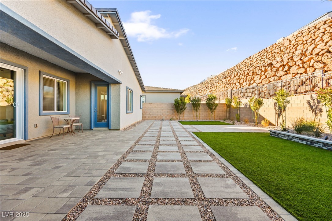 52 Reverie Heights Avenue