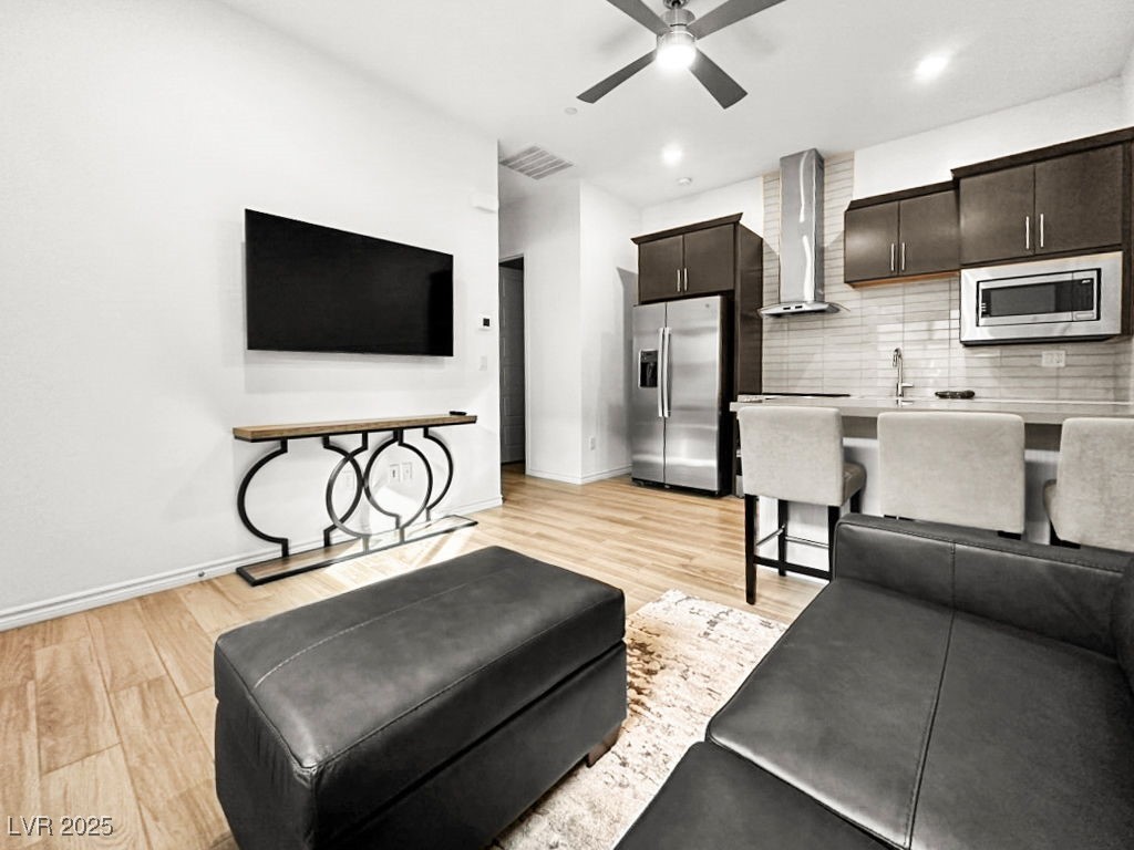 52 Reverie Heights Avenue