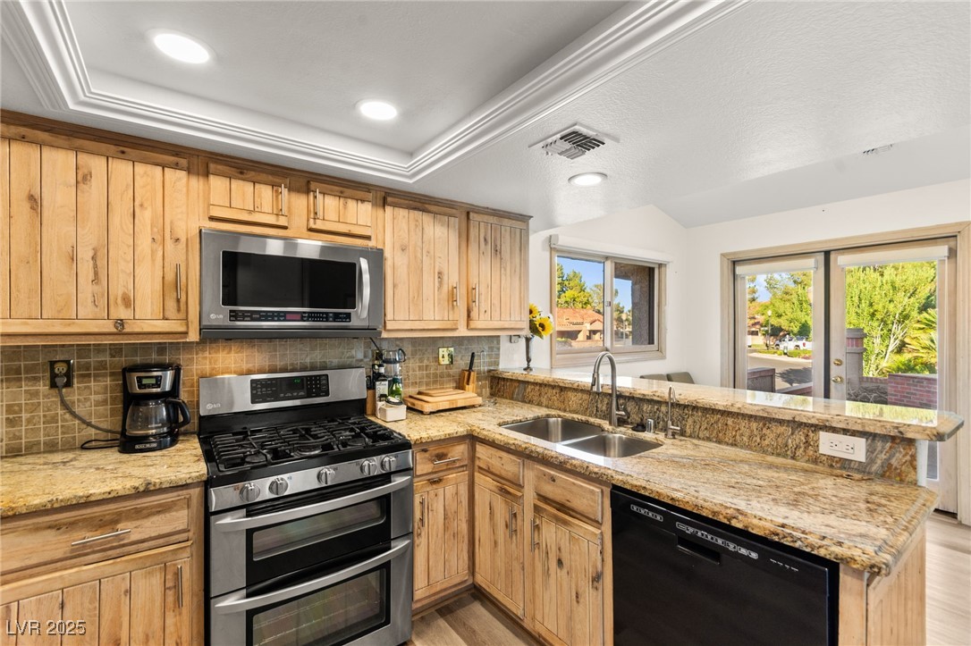 7363 Mission Hills Drive