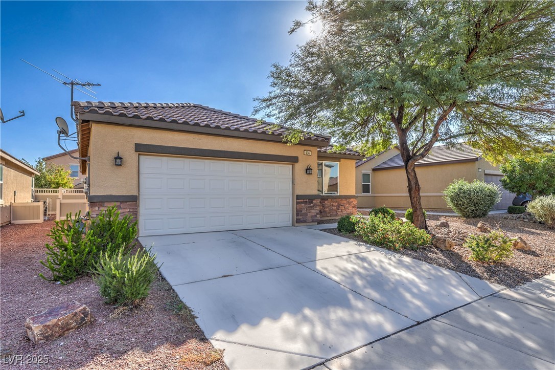936 Aspen Cliff Drive