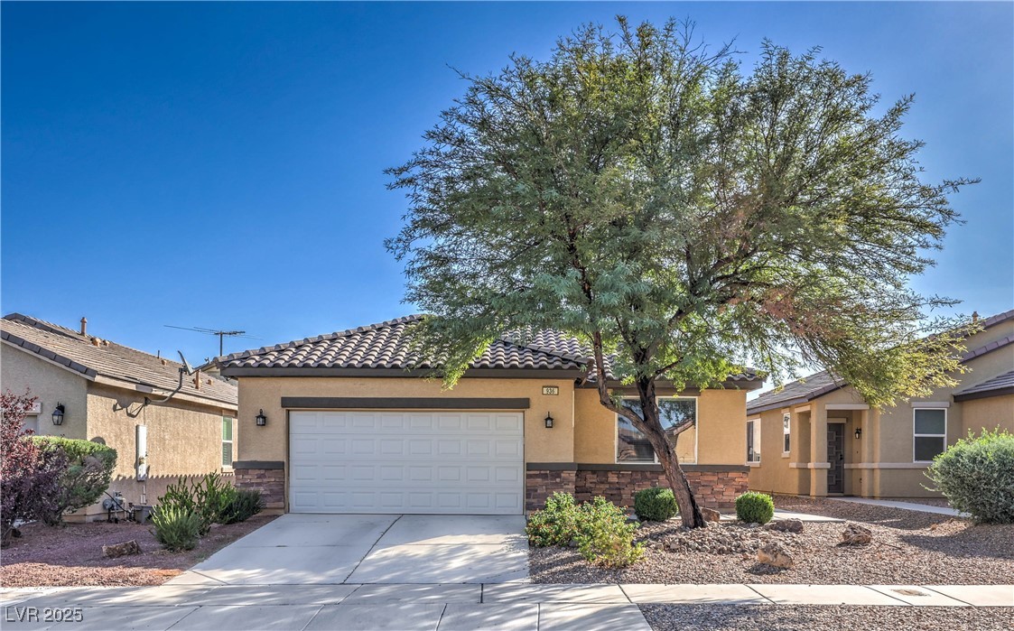 936 Aspen Cliff Drive