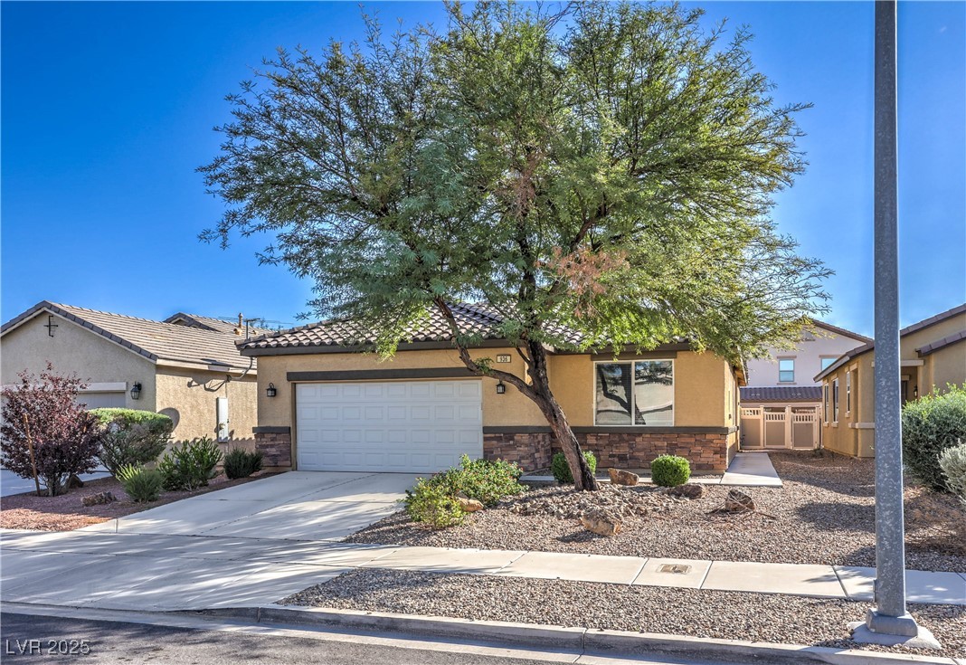 936 Aspen Cliff Drive