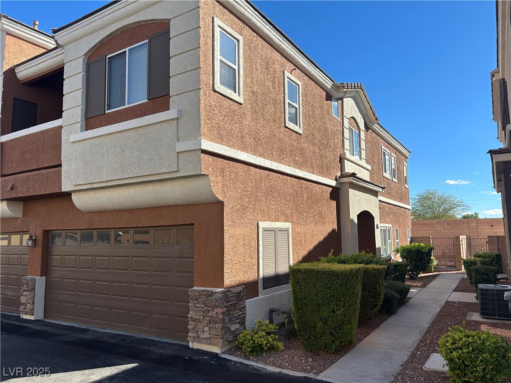 9303 Gilcrease Avenue 1131