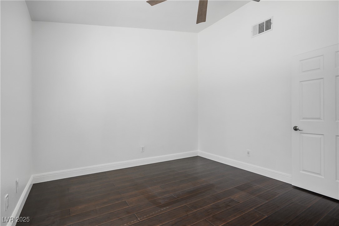 2439 Avenida Flores