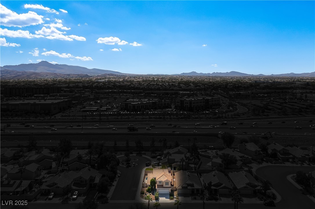 2439 Avenida Flores