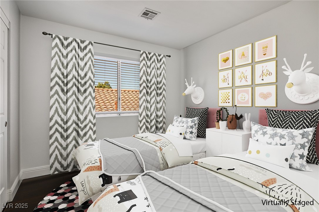 2439 Avenida Flores
