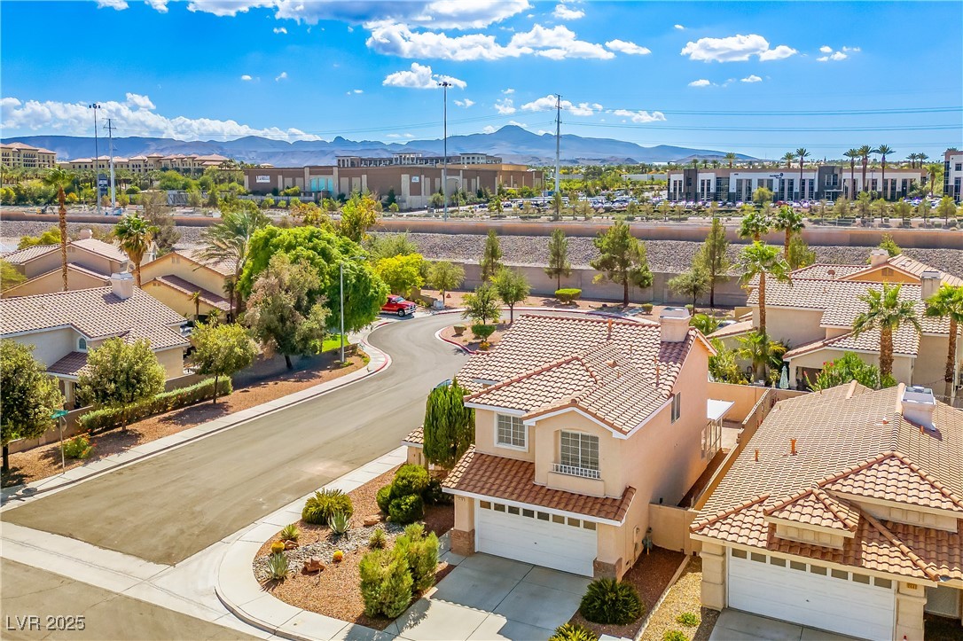 2439 Avenida Flores