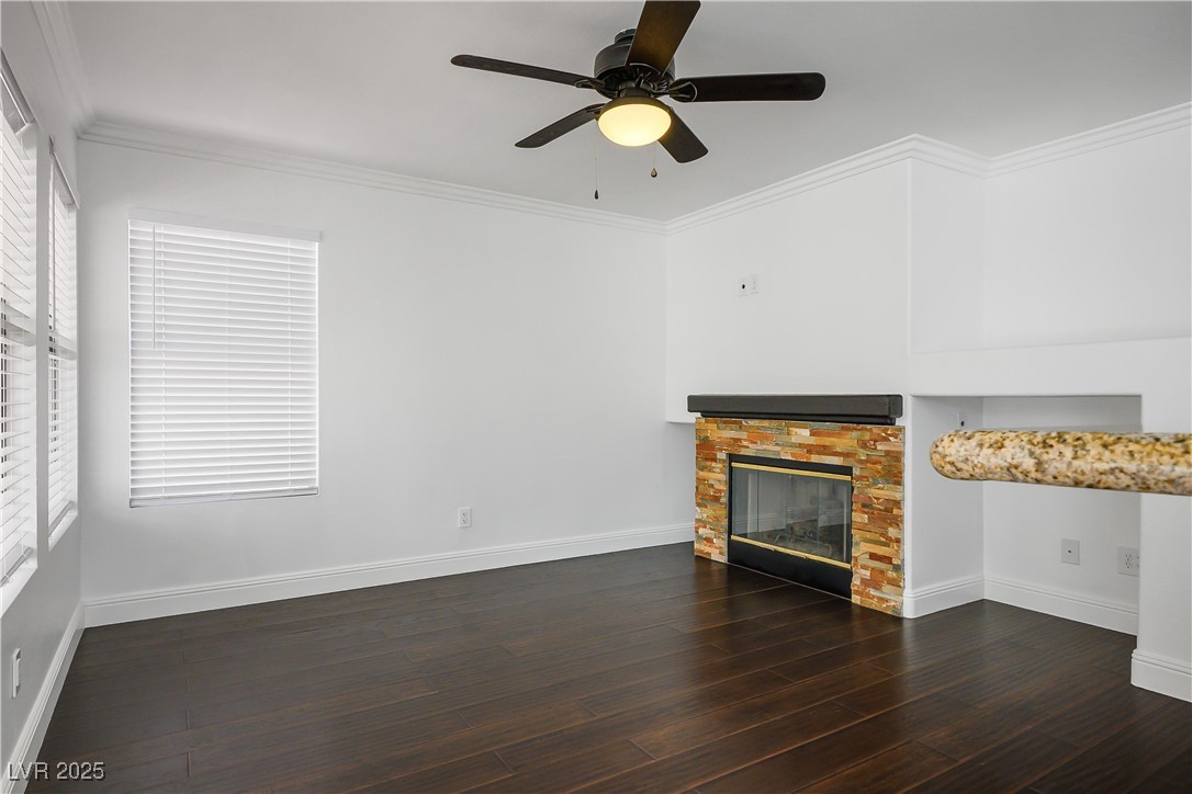 2439 Avenida Flores