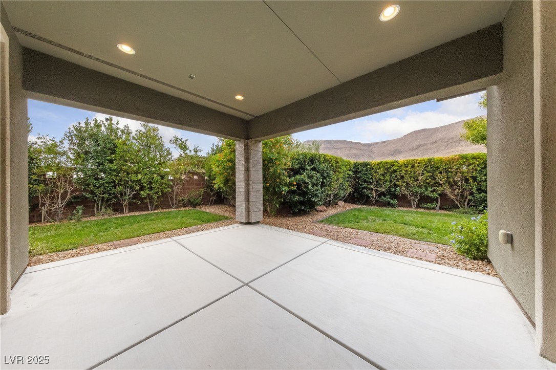 6033 Silvalde Lane