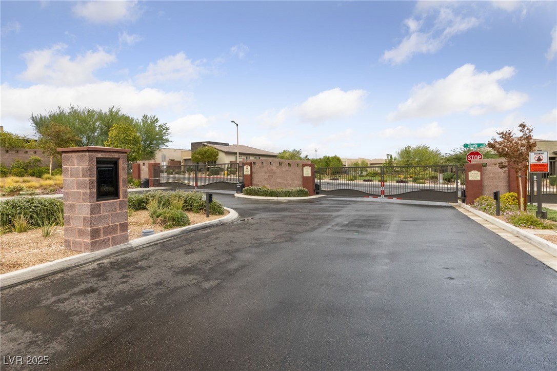 6033 Silvalde Lane