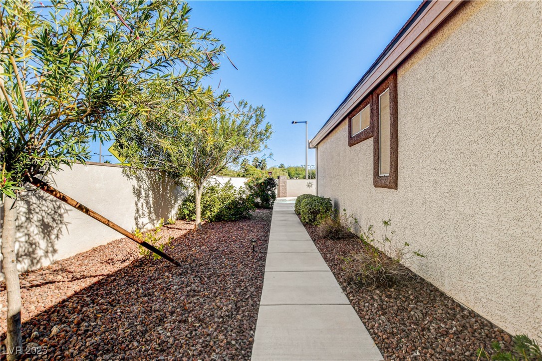2702 Sweet Willow Lane