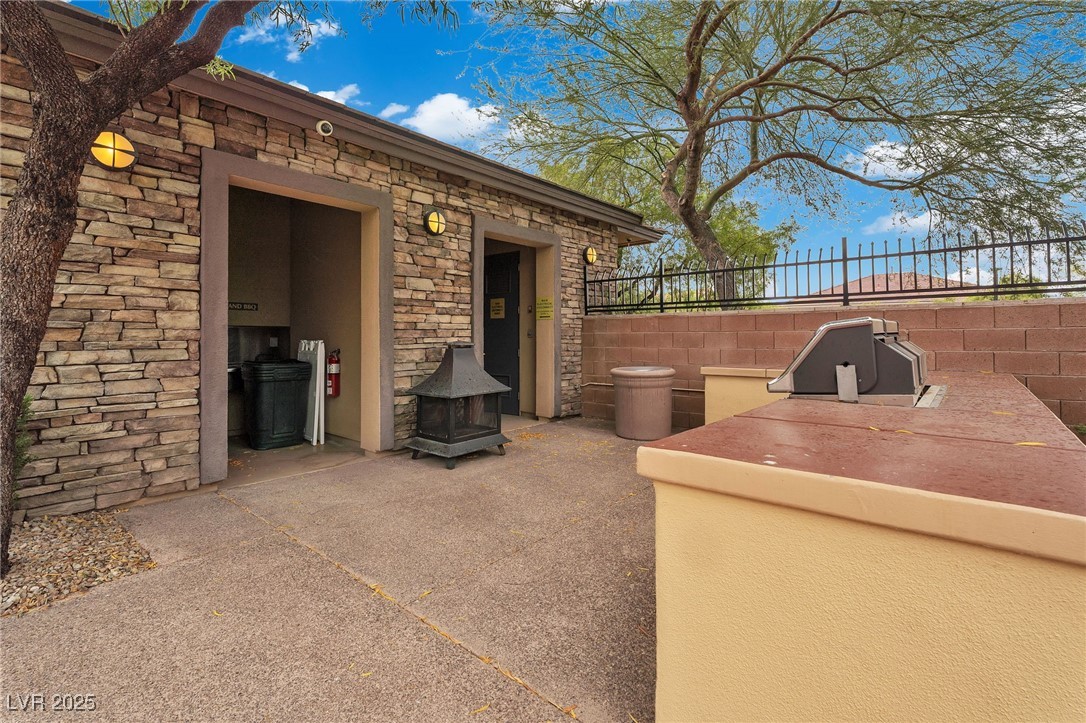 10330 Eve Springs Street