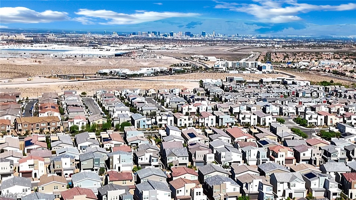 3251 Fountaintree Avenue