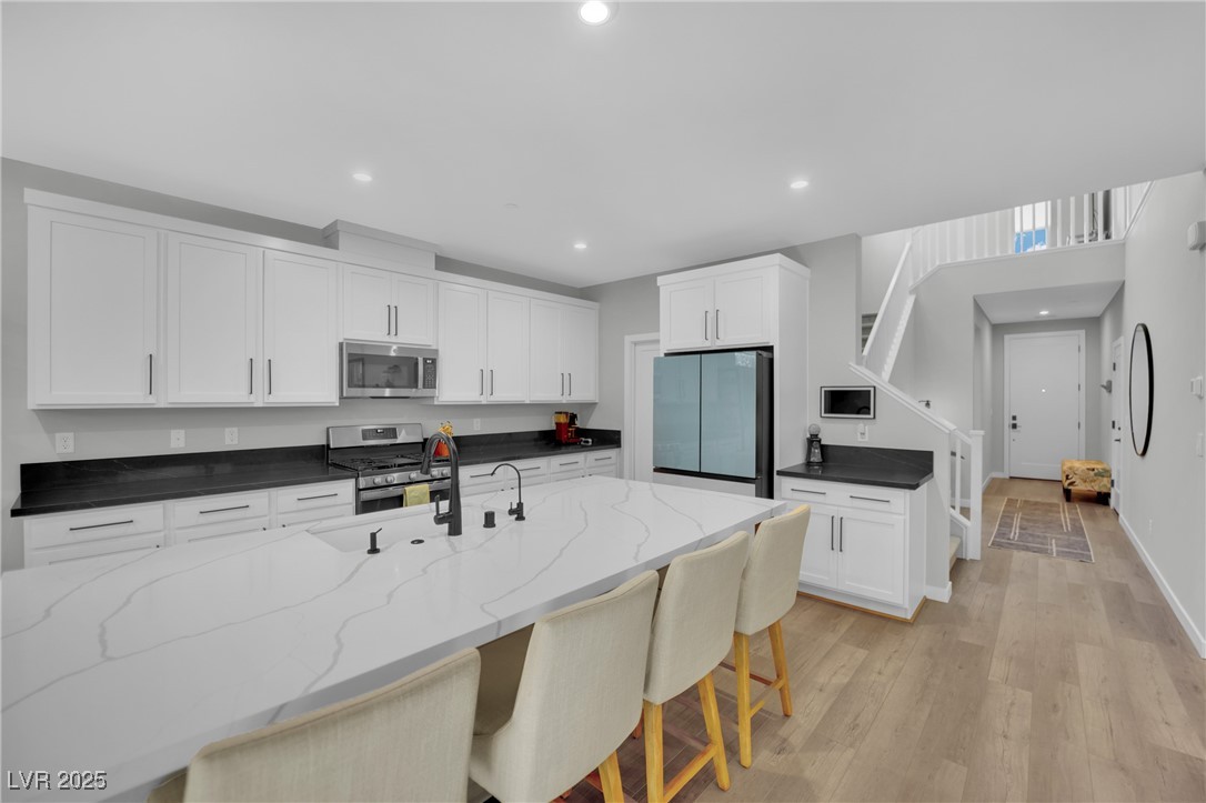 3251 Fountaintree Avenue