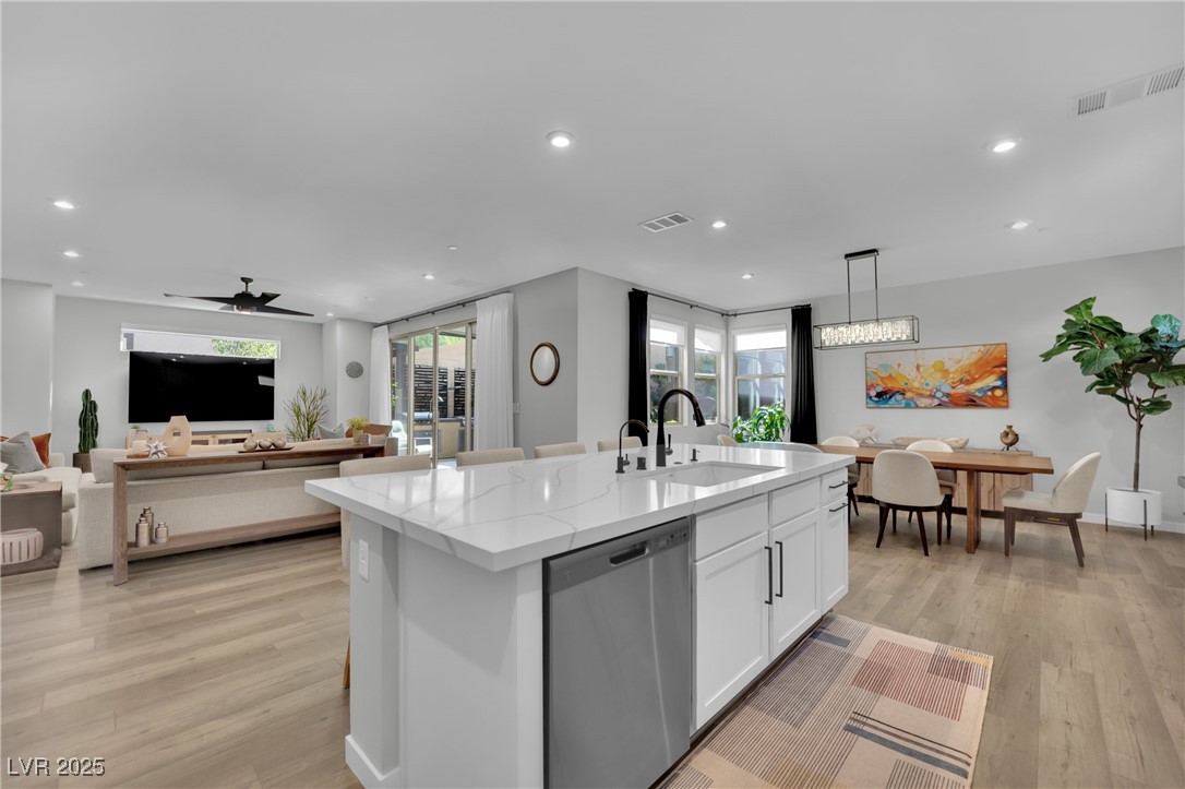 3251 Fountaintree Avenue