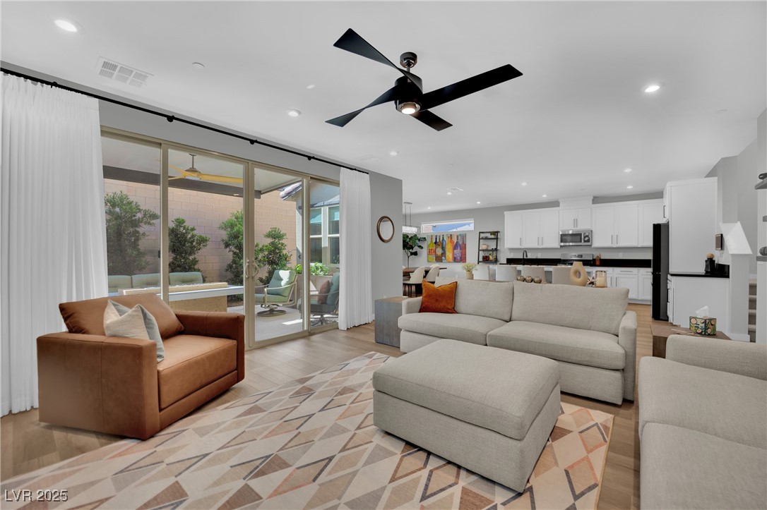 3251 Fountaintree Avenue