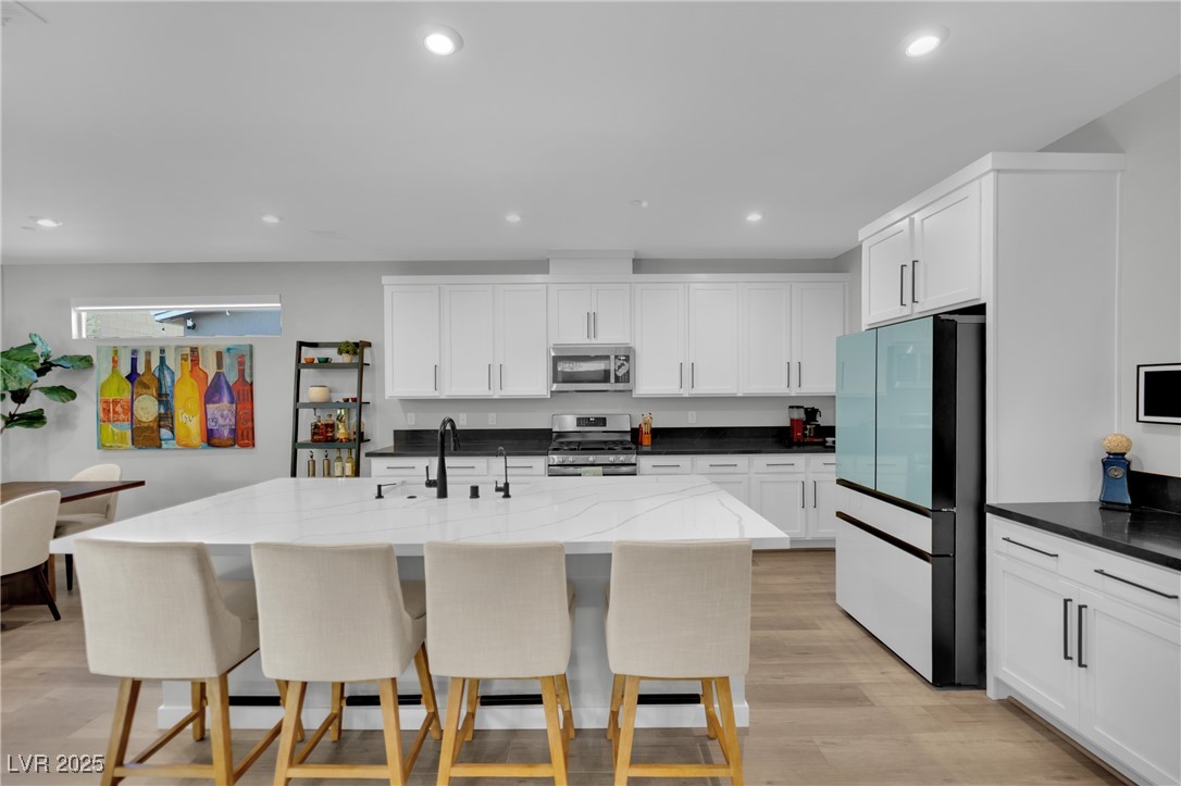 3251 Fountaintree Avenue