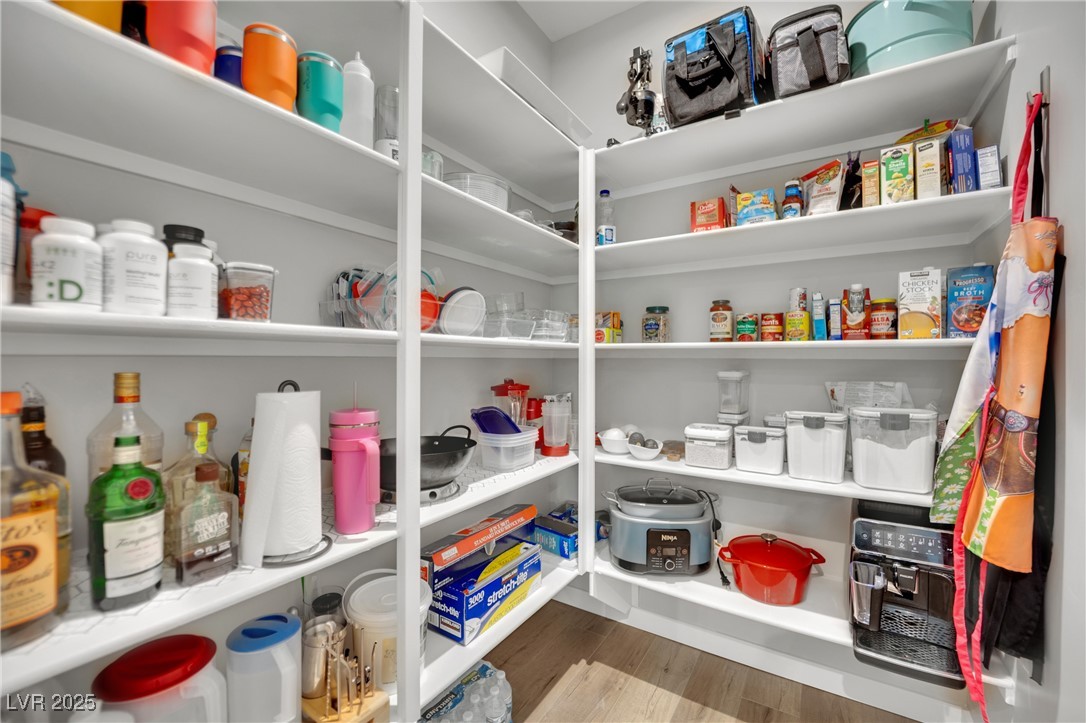 3251 Fountaintree Avenue