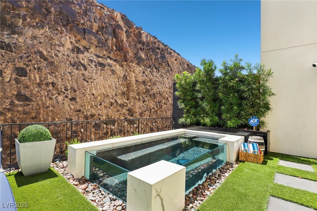 426 Tranquil Peak Court