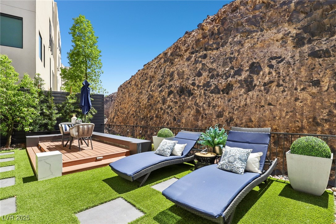 426 Tranquil Peak Court