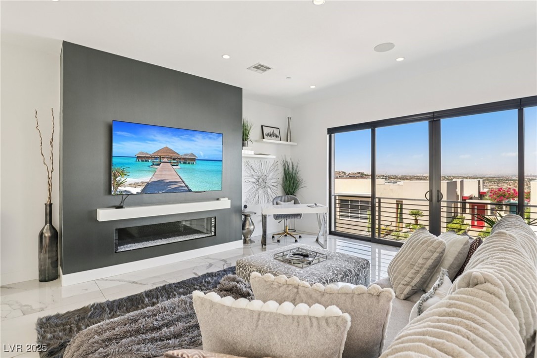 426 Tranquil Peak Court