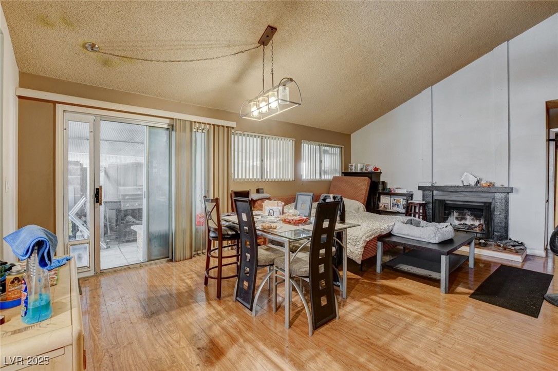 2302 El Molino Circle