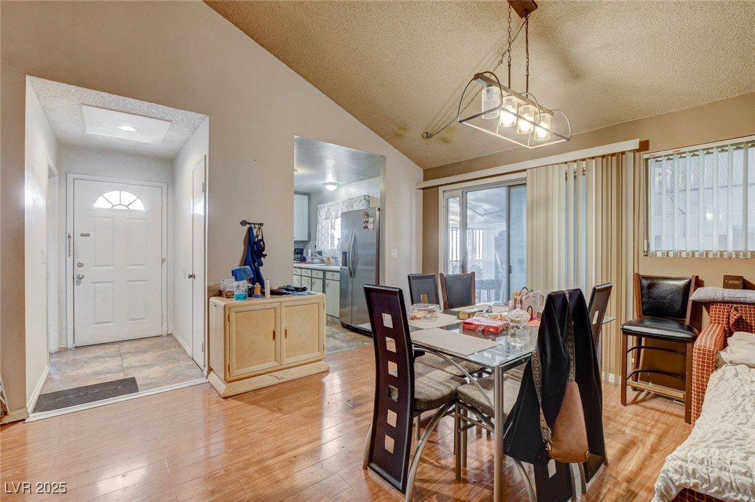 2302 El Molino Circle