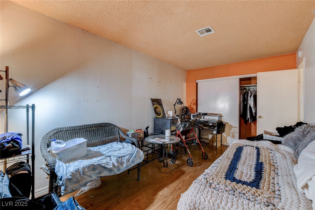 2302 El Molino Circle