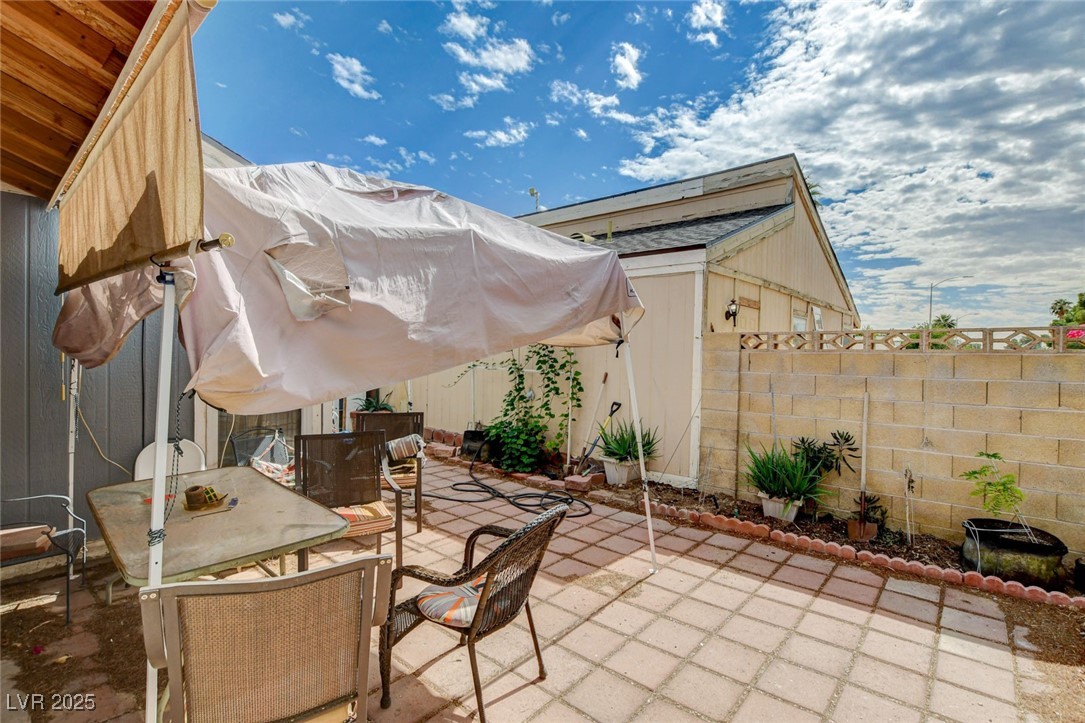 2302 El Molino Circle