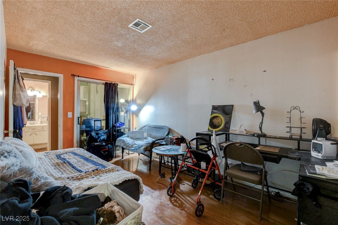 2302 El Molino Circle