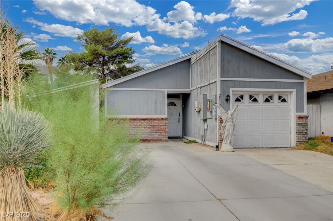 2302 El Molino Circle